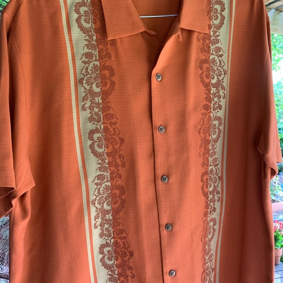 Tommy Bahama Other - Tommy Bahama Silk Men’s L Shirt short sleeve